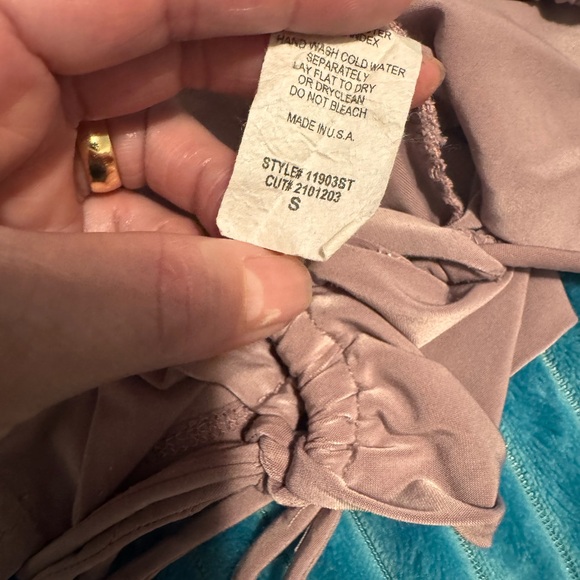 Sabora Ruched Halter Top - Picture 5 of 5